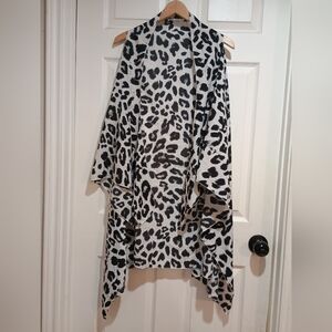 Giddy Up Glamor Leopard Print Waterfall Open Front Sleeveless Kimono Large